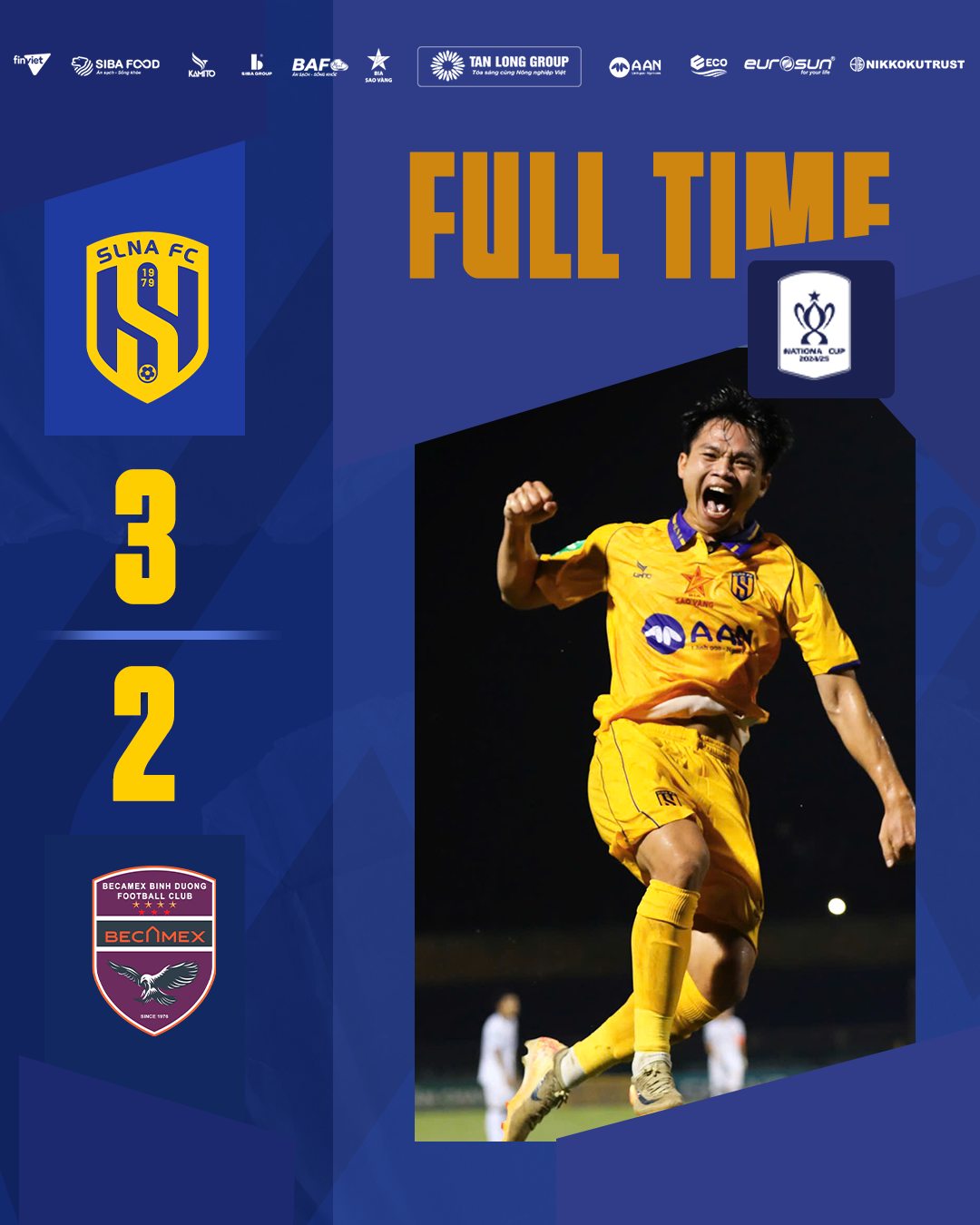 Có thể là hình ảnh về 1 người, đang chơi bóng bầu dục, đang chơi bóng đá và văn bản