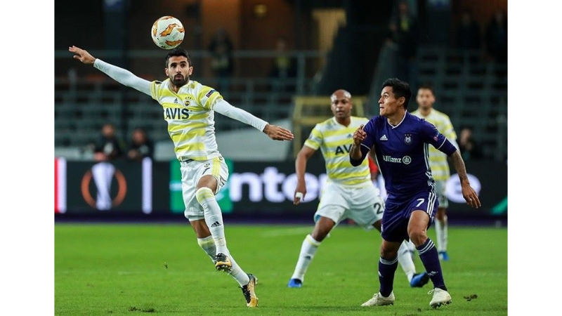 Chiến thuật và lối chơi