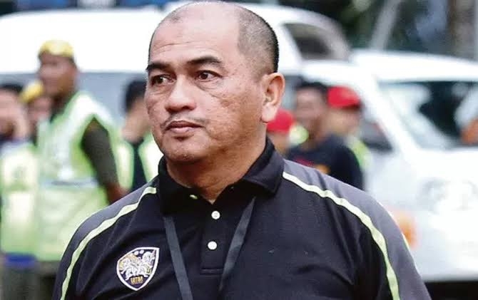 Chiến Lược Nhập Tịch Cầu Thủ